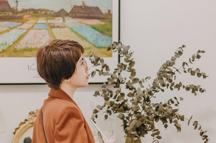 为什么随意的聊天会创造难忘的故事