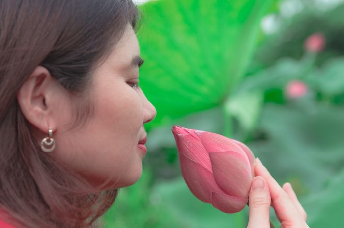 保持完全匿名的同时调情的方法和技巧