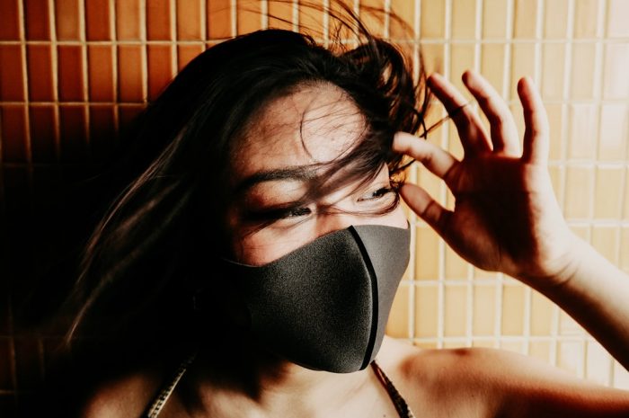 当今时代的屏幕恋情真相