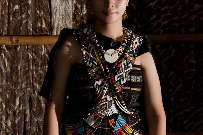 如何使用幽默破冰而不暴露你的年龄