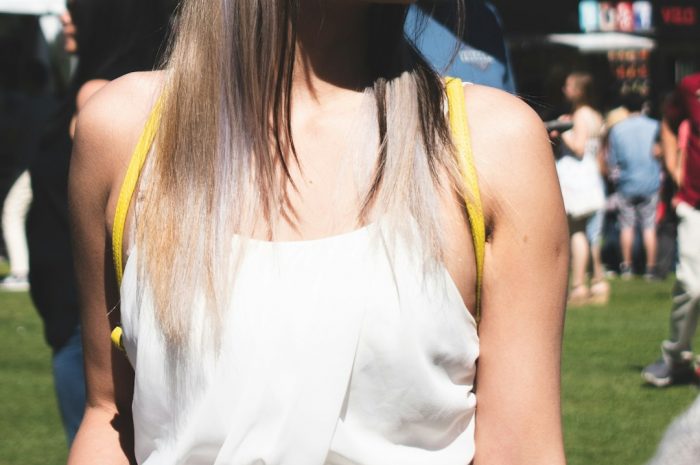 如何在约会应用信息中避免过度分享