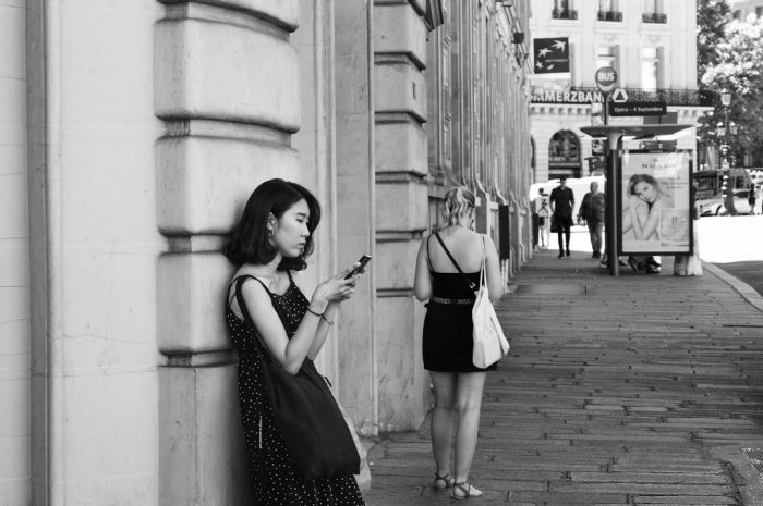 深夜聊天中的意外趣事